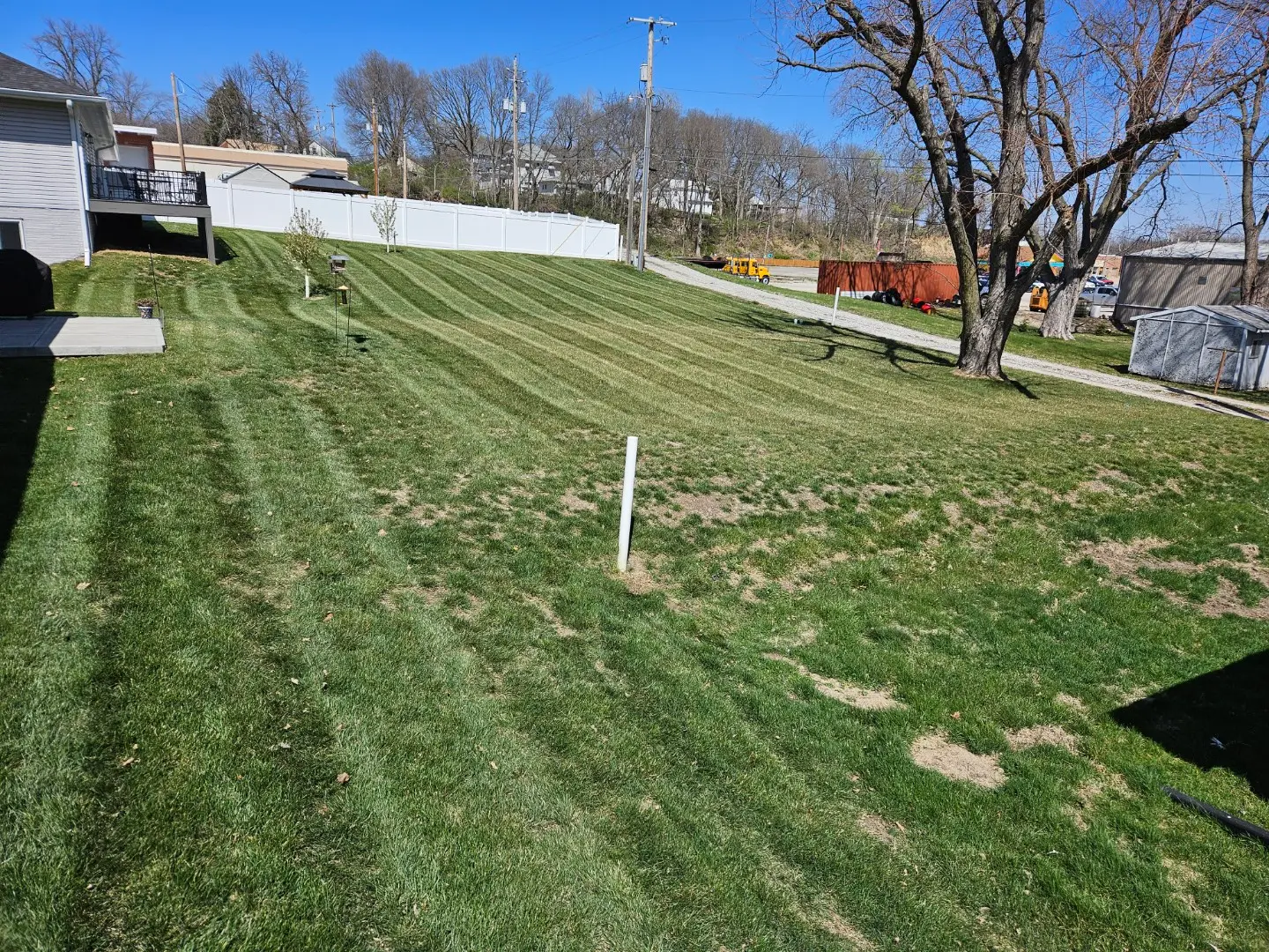 Lawn care work by Buthe's Turf