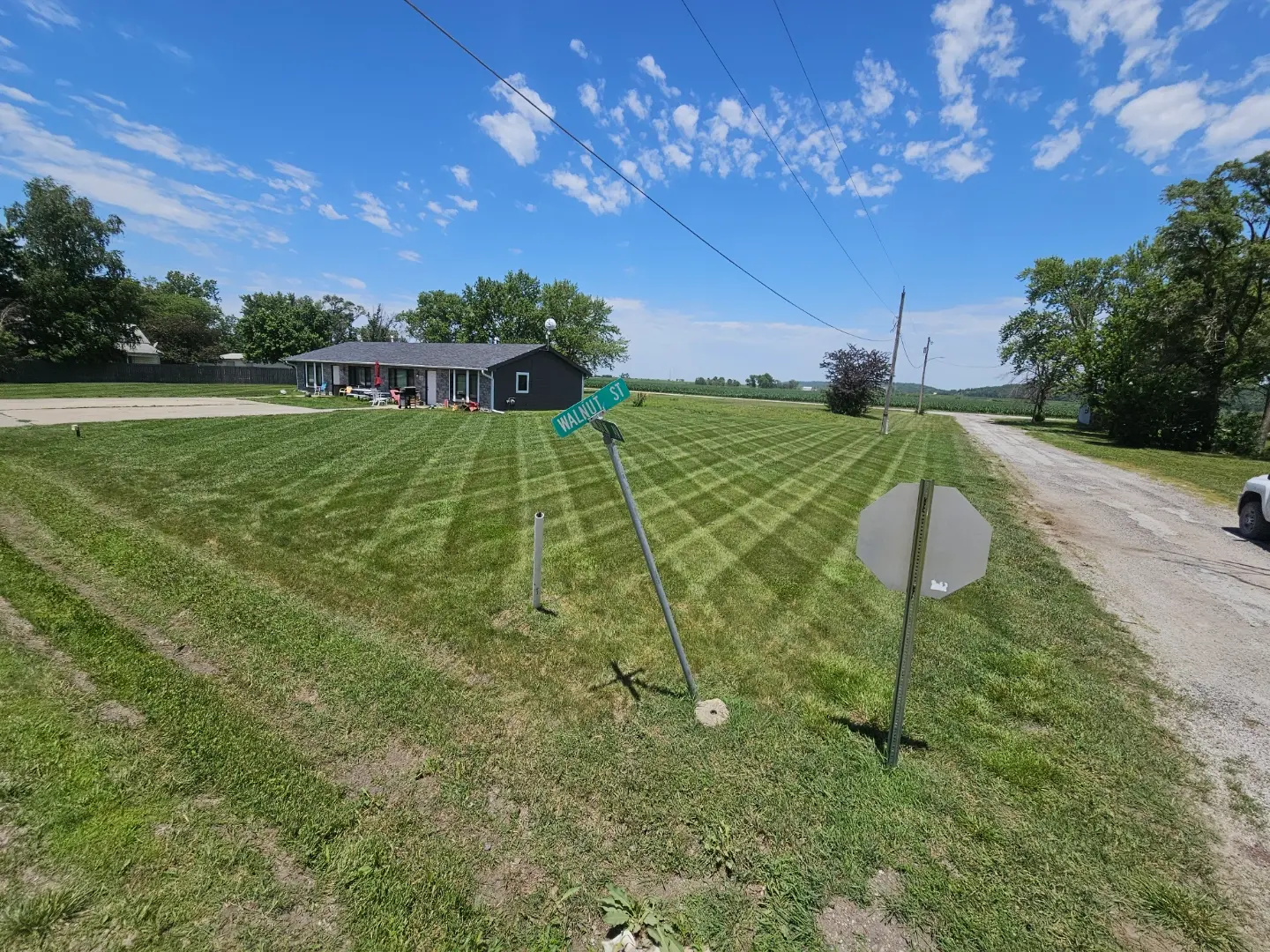 Lawn care work by Buthe's Turf